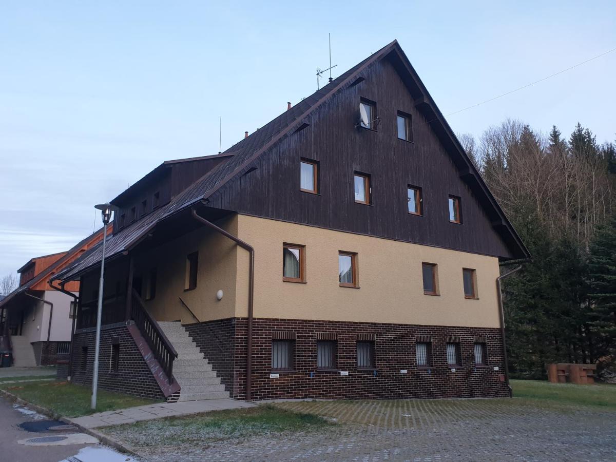 Depandance Marnet Sneznik Lägenhet Dolní Morava Exteriör bild